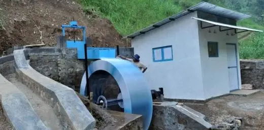 plts pltmh semantara indonesia solar panel